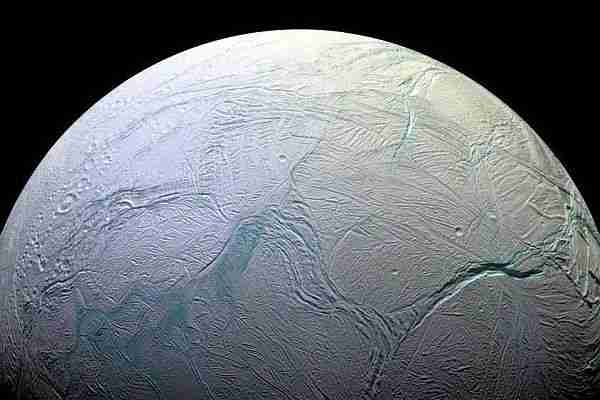 europa-enceladus-cassini-nasa-saturn