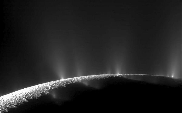 europa-enceladus-cassini-nasa-saturn
