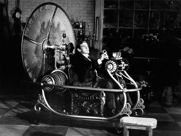Geleceğe_dönüş-back_to_the_future_day-zamanda_yolculuk