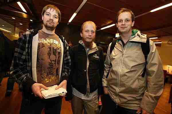 Korsan Parti ve pirate Bay kurucuları bir arada.