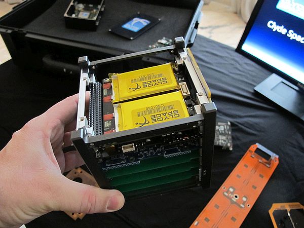 nasa-lazer_internet-küp_uydu