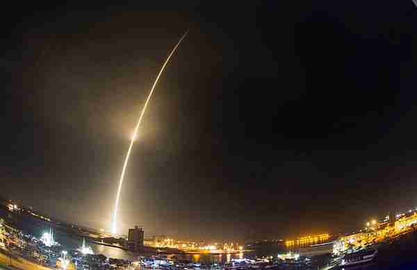 SpaceX'in Falcon 9 roketi böyle fırlatıldı.
