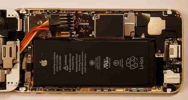 snowden-edward_snowden-iphone6-gizlilik-gözetleme