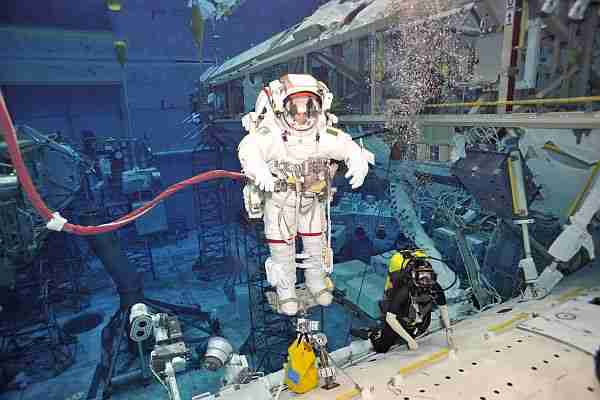hayat_dersi-scott_kelly-mark_kelly-nasa-astronot