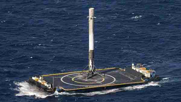 spacex_şirketi-spacex-uzay_turizmi-ay-elon_musk