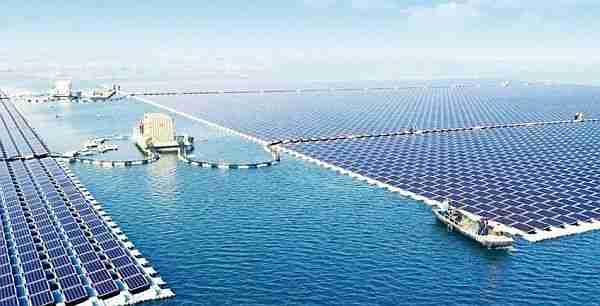 aquarius-güneş_yelkenli-güneş_enerjisi-tesla-eco_marine