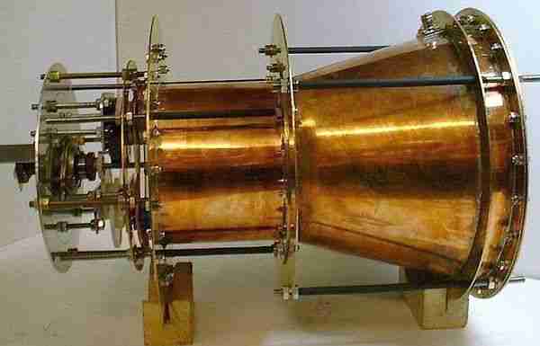 Yakıtsız-çalışan-devridaim-roketi-emdrive-test-edildi