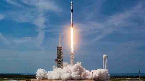 Spacex-100-kez-kullanılan-roket-üretti